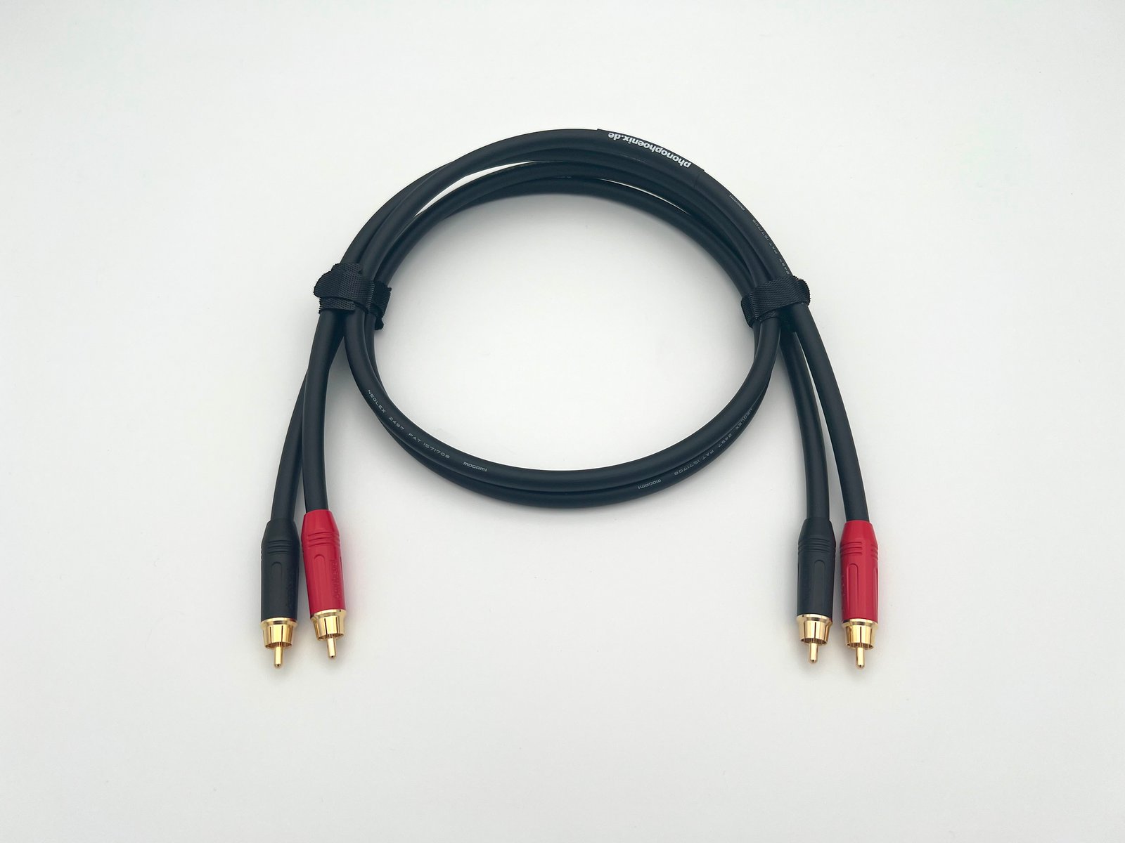 MOGAMI 2497 RCAケーブル 7mペア Mogami 2497 Hi-Fi-Stereopaar mit Amphenol RCA-Steckern – PhonoPhönix